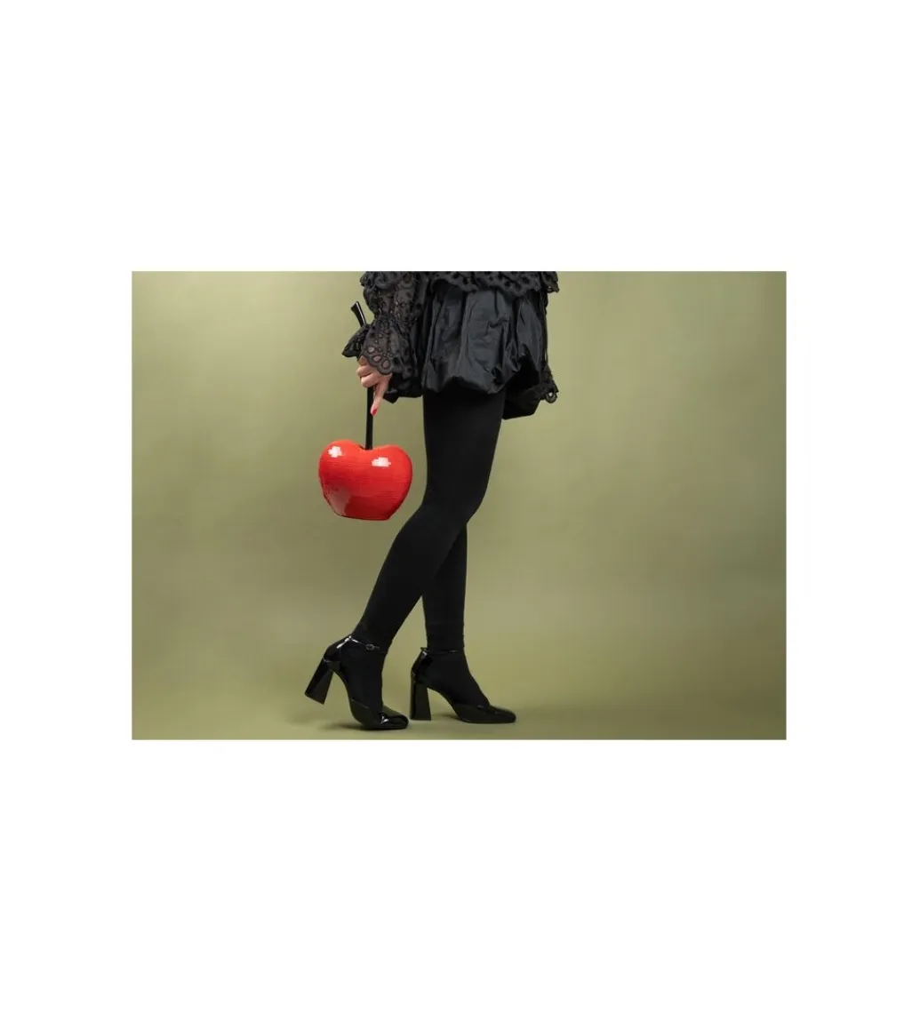 KDesign Figurka CHERRY SINGLE 19 cm