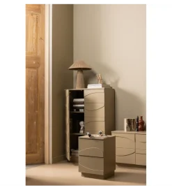 WOOOD Komoda TEO 116 cm drewno sosny mud