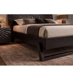 Invicta Interior - przedsprzedaż Łóżko ZEUS Scorpion 180 cm x 200 cm drewno mango